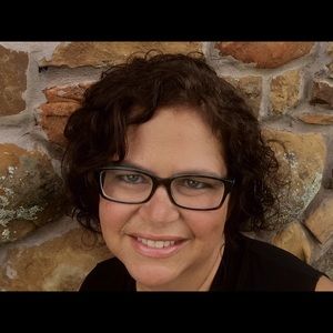 Meet your Posher, Paula